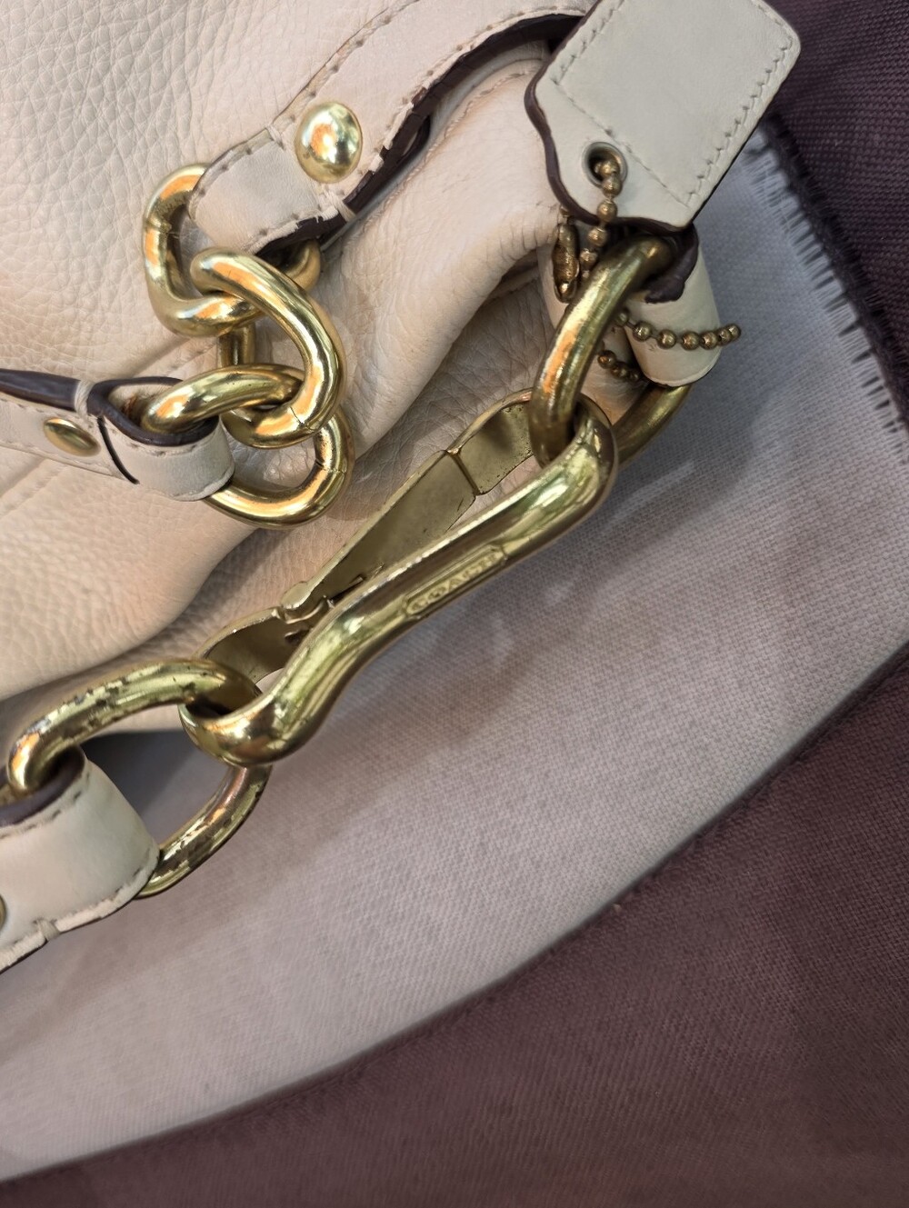 Coach Brook Leather Hobo Cream, Slouchy - Picture 11 of 16